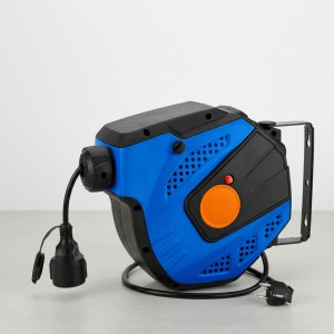 Alargue Enrollador Retráctil 15mt Wadfow Wez2515 - L N F